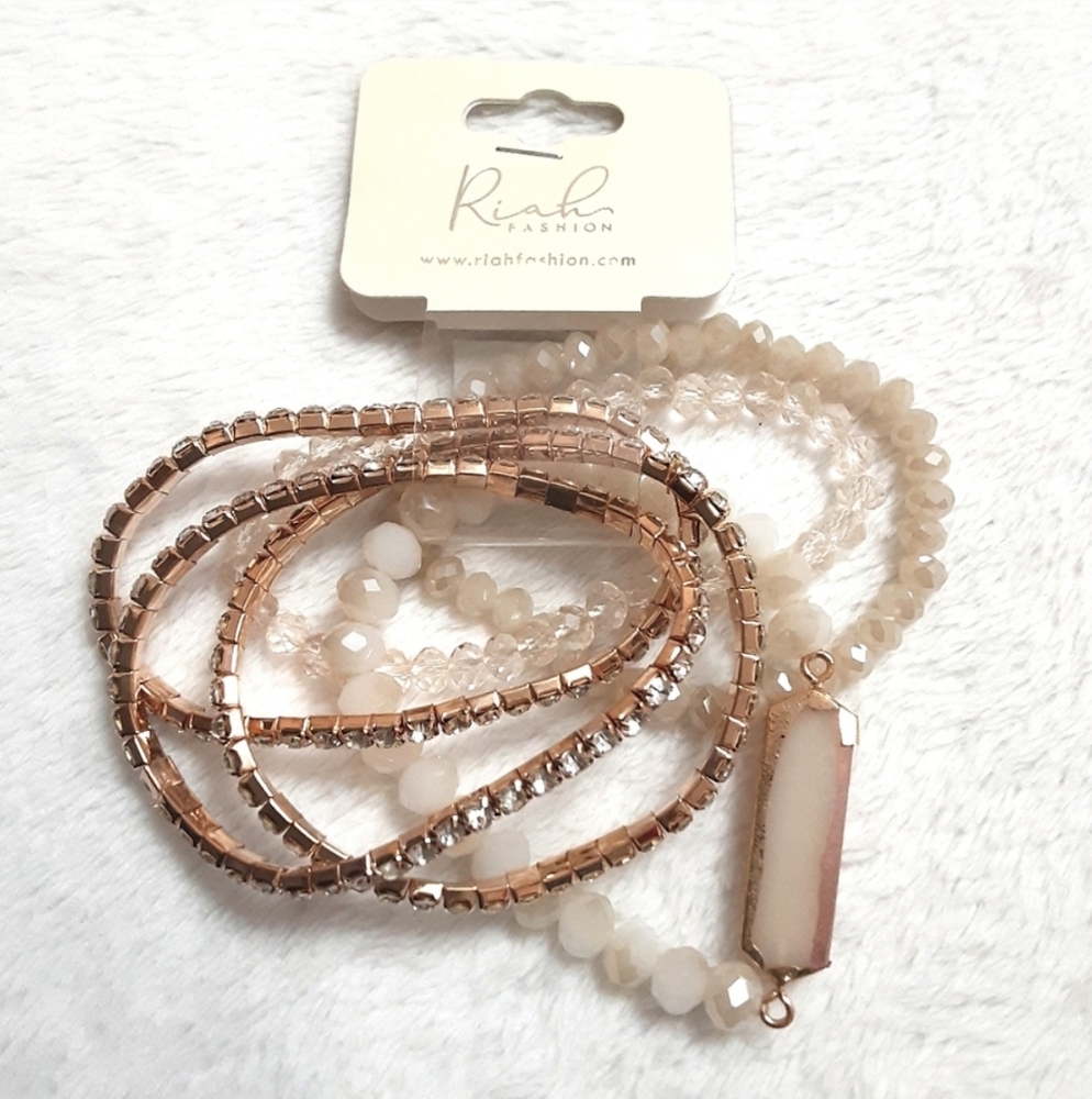 Assorted Bracelet Set - Picture 3 of 6